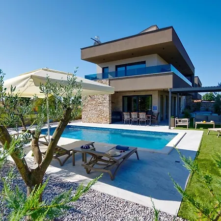 Holiday home Bavigo *